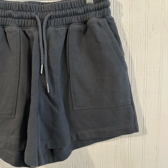 A&F, Grey Casual Shorts - Picture 2 of 4